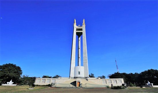 Círculo Memorial a Quezón
